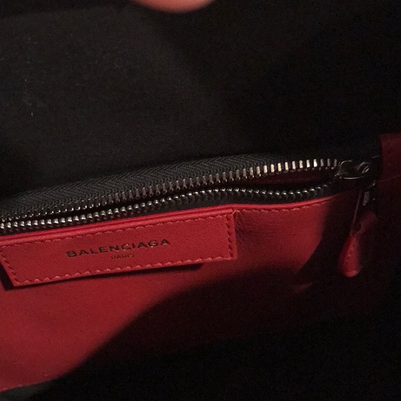 New! Authentic. Balenciaga Bag! 💕 - Picture 5 of 8